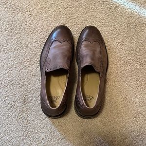 Johnston and Murphy J&M mens size 10 1/2 M brown dress shoes.